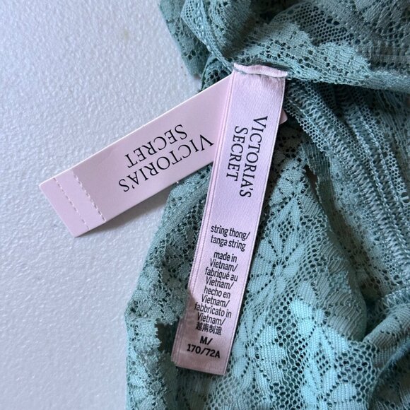 New Victorias Secret Underwear Medium Womens Green Lacey Flower String Thong - Picture 3 of 4